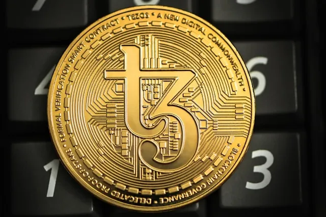 Tether Unveils Gold-Backed Token: 7.7 Tons Secure $770M XAUT