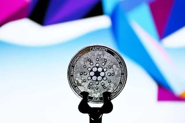 Cardano Bull Flag Alert: Analyst Predicts $1.30 Breakout